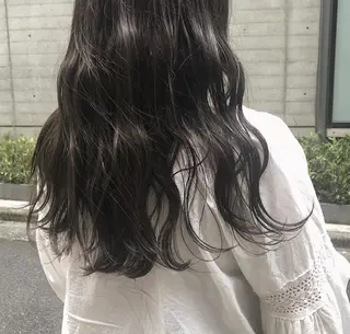 セミロング ✨色持ちの良い艶 カラー✨蟹江真世のヘアスタイル