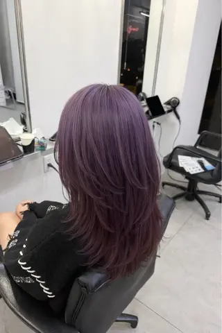 ロング カラー 蔭山 幸奈のヘアスタイル