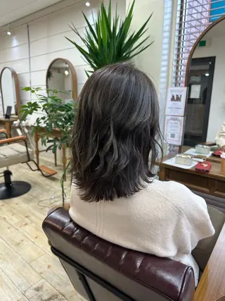 ミディアム 髪質改善個室サロン' 白髪ぼかし・縮毛矯正のヘアスタイル