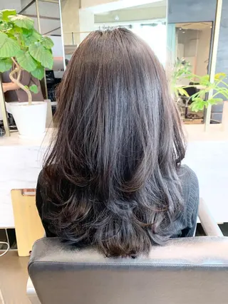 ロング 伊良波 香里のヘアスタイル