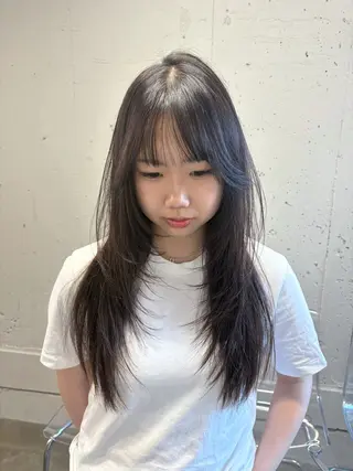 ロング ハッシュカット🎀 レイヤーカットのヘアスタイル