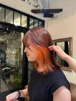 カラー 小山 奈津のヘアスタイル