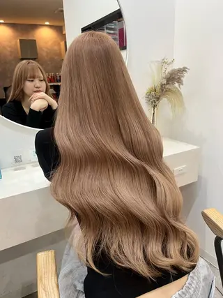 ロング カラー 🦋Yui🦋透明感 /ベージュ/Wカラーのヘアスタイル