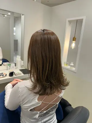 セミロング カラー 🩰ニシムラヒカリ 半個室salon♡*のヘアスタイル