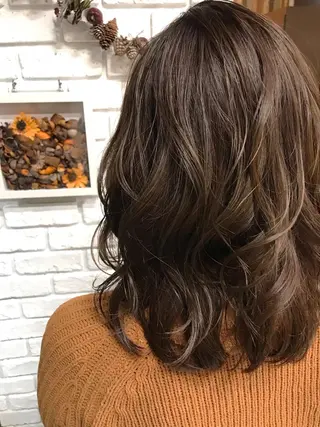 カラー 日比 貴大/ minim hairのヘアスタイル