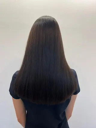 ロング NaVIユウジ 透明感カラーのヘアスタイル