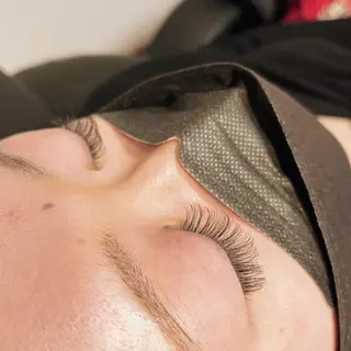マツエク・マツパ eyesalon なないろ🌈のマツエク・マツパデザイン