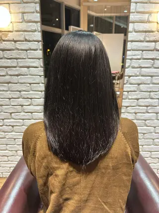 ロング 松浦 麻衣のヘアスタイル