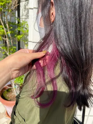 ロング エクステ/ハイトーン /レイヤーカットのヘアスタイル