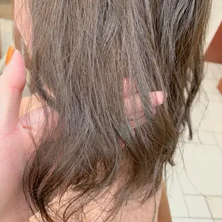 ミディアム カラー 加藤 綾華のヘアスタイル