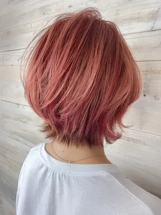 カラー ○HITOMI ○のヘアスタイル