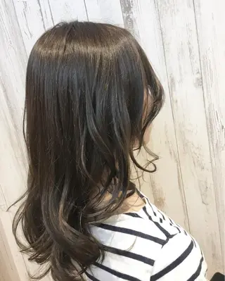 セミロング カラー 松田 和樹のヘアスタイル