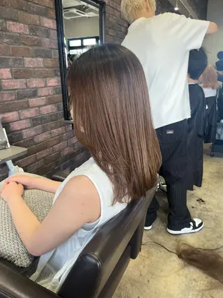 セミロング 髪質改善×ブリーチ 無しWカラー🫧天神のヘアスタイル