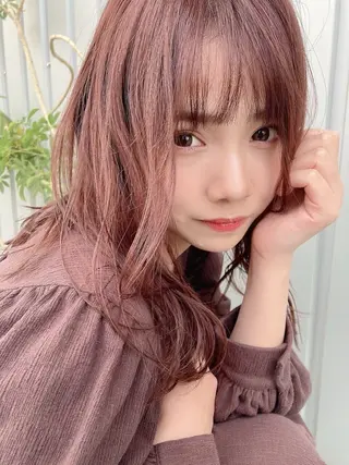 カラー 宮良 かなでのヘアスタイル