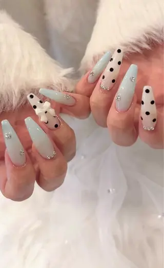 カラー AIN Nailのネイルデザイン