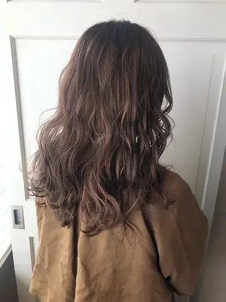 ロング カラー 盛れるレイヤーカット 得意🌹井上美沙のヘアスタイル