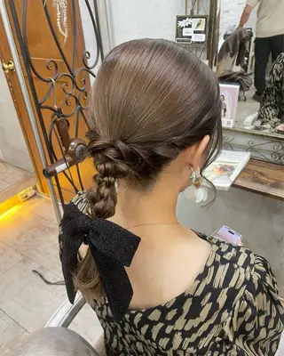 セミロング ヘアアレンジ 【ピンク/韓国ヘア/ ヘアセット】亜海のヘアスタイル