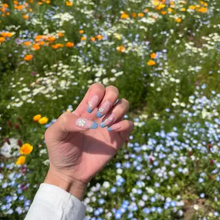 ネイル REMIA 🤍 NAKANEのネイルデザイン