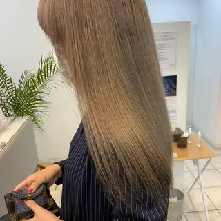 ロング カラー 渡邊 唯のヘアスタイル