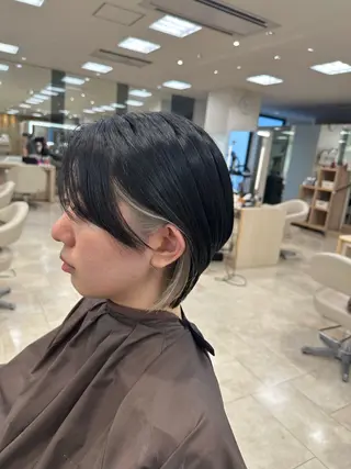 ショート カラー 艶髪 黄金比みくのヘアスタイル