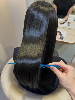 ロング おくざわ ゆりのヘアスタイル