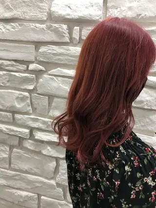 セミロング 艶髪/ハイトーン Sherryのヘアスタイル