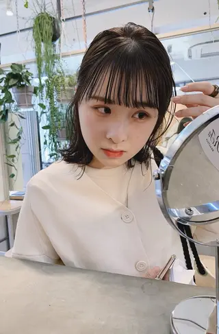 ミディアム カラー ハイトーンボブ 前田 表参道　グレージュのヘアスタイル