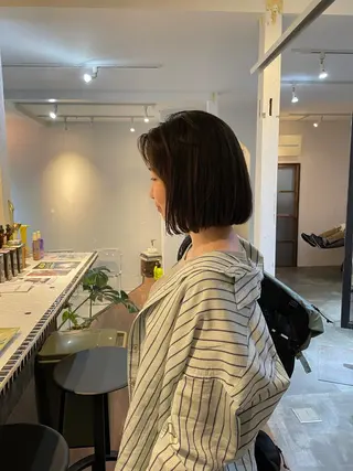 ショート カラー 高橋 愛美のヘアスタイル