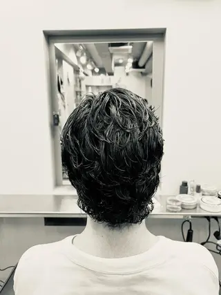 ミディアム パーマ メンズ 池袋メンズパーマ フェード純平のヘアスタイル