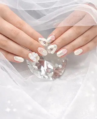 ネイル EmaNail 🧸Momokaのネイルデザイン