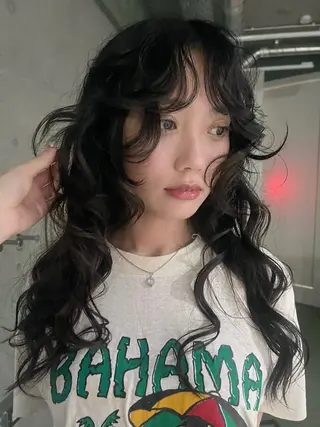 ロング 田中 里奈のヘアスタイル