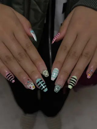 ネイル ZHU_ STUDIOのネイルデザイン