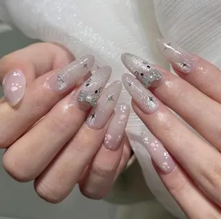ネイル T.Lee Nail Lilyのネイルデザイン