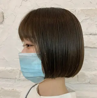 ショート カラー 拝頭　奈枝 Beretのヘアスタイル