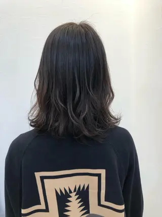 ミディアム ツノガイ エリのヘアスタイル