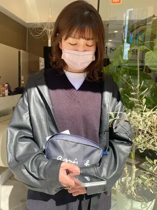 ミディアム カラー パーマ ヘアアレンジ メンズ キッズ ネイル マツエク・マツパ 韓国🇰🇷レイヤー カットオリーブカラーのヘアスタイル