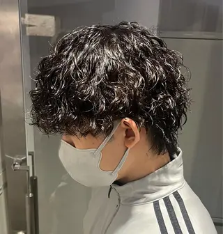 ミディアム パーマ メンズ 横浜駅メンズパーマ師 🌀岩﨑弘成🌀のヘアスタイル