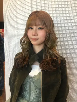 セミロング kurune chikaのヘアスタイル