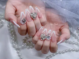 ネイル She   Nail所属・ISA_ BELLAのネイルデザイン
