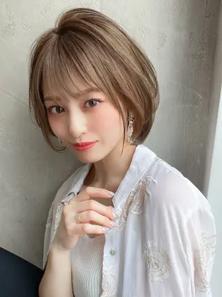 ミディアム カラー 山﨑 翼のヘアスタイル