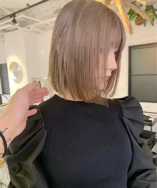 ショート 透明感カラー🫧⌇ AO🫐🩵のヘアスタイル