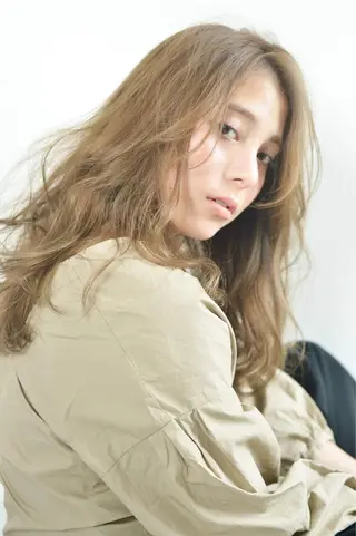 ロング カラー 光吉 洋平のヘアスタイル