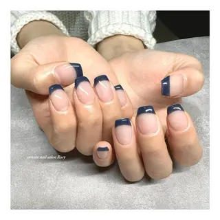 ネイル 🌹 𝕄𝕒𝕚のネイルデザイン