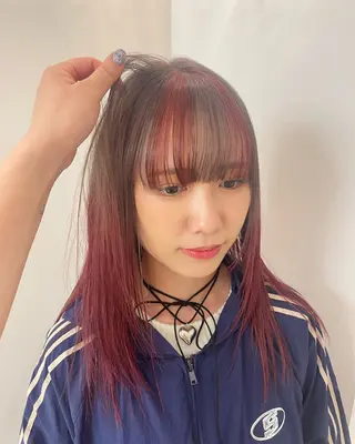 ミディアム カラー リカ/ハイトーン ・オリーブ🍀のヘアスタイル