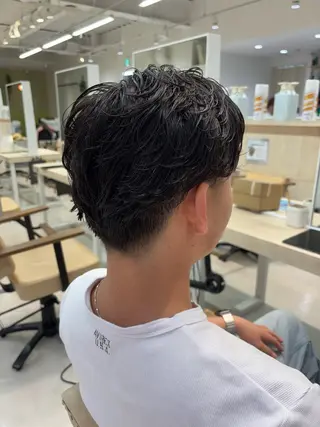 パーマ メンズ ニュアンスパーマ/ フェザー/マッシュのヘアスタイル