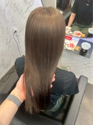 カラー ⋆✦ Leon カット¥1100のヘアスタイル