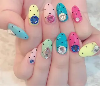 ネイル VIVIAN リサのネイルデザイン