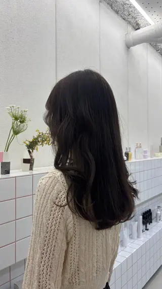 カラー Asumi/丸の内 /ブリーチ/花屋併設のヘアスタイル