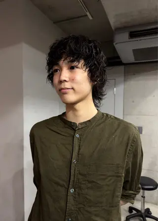 ショート パーマ メンズ 吉田一輝 外国人パーマのヘアスタイル