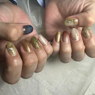 ネイル 里見 麗のネイルデザイン